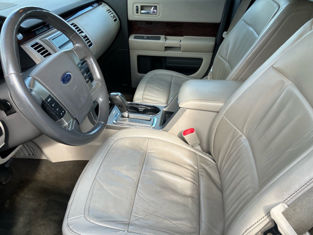 2010 Ford Flex Image 17