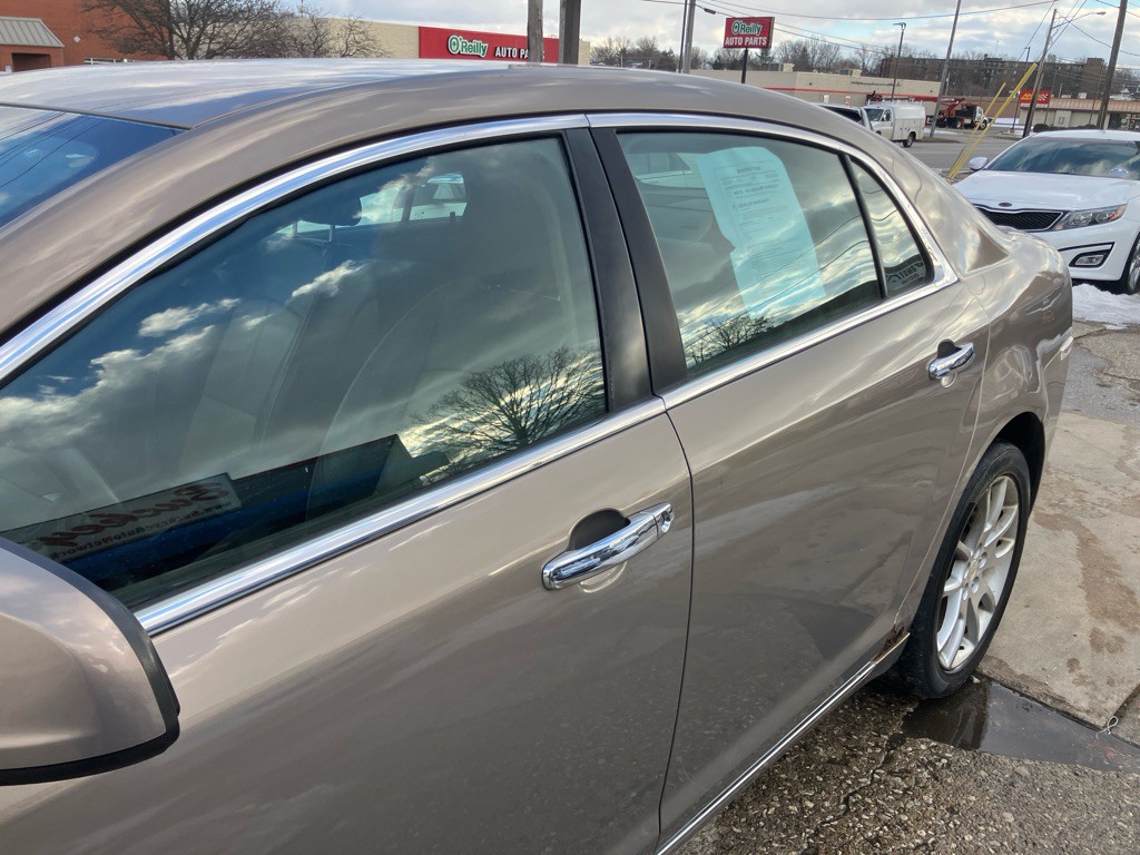 2008 Chevrolet Malibu Image 4