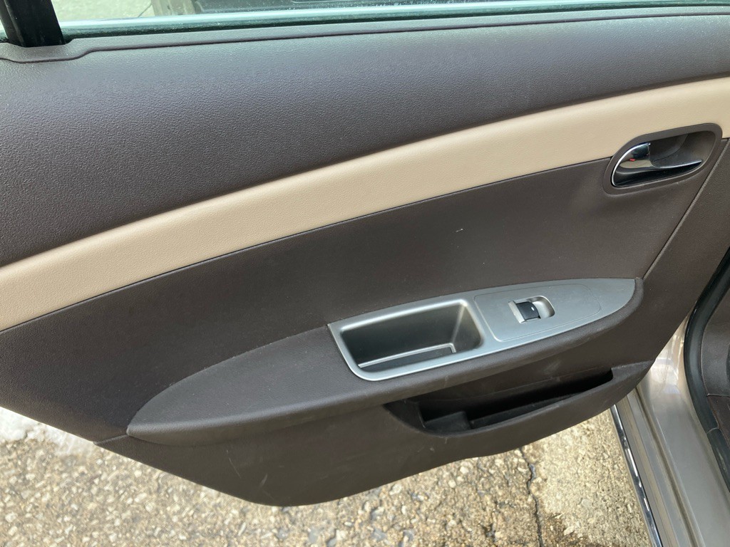 2008 Chevrolet Malibu Image 18