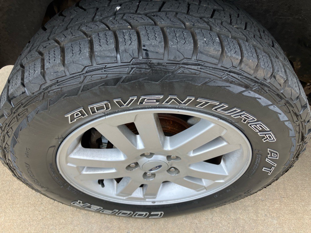 2008 Ford Explorer Image 12