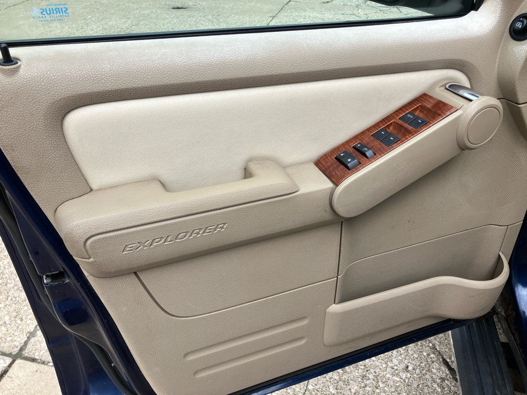 2008 Ford Explorer Image 17