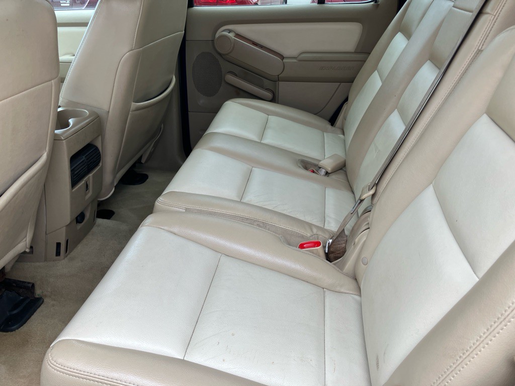 2008 Ford Explorer Image 20