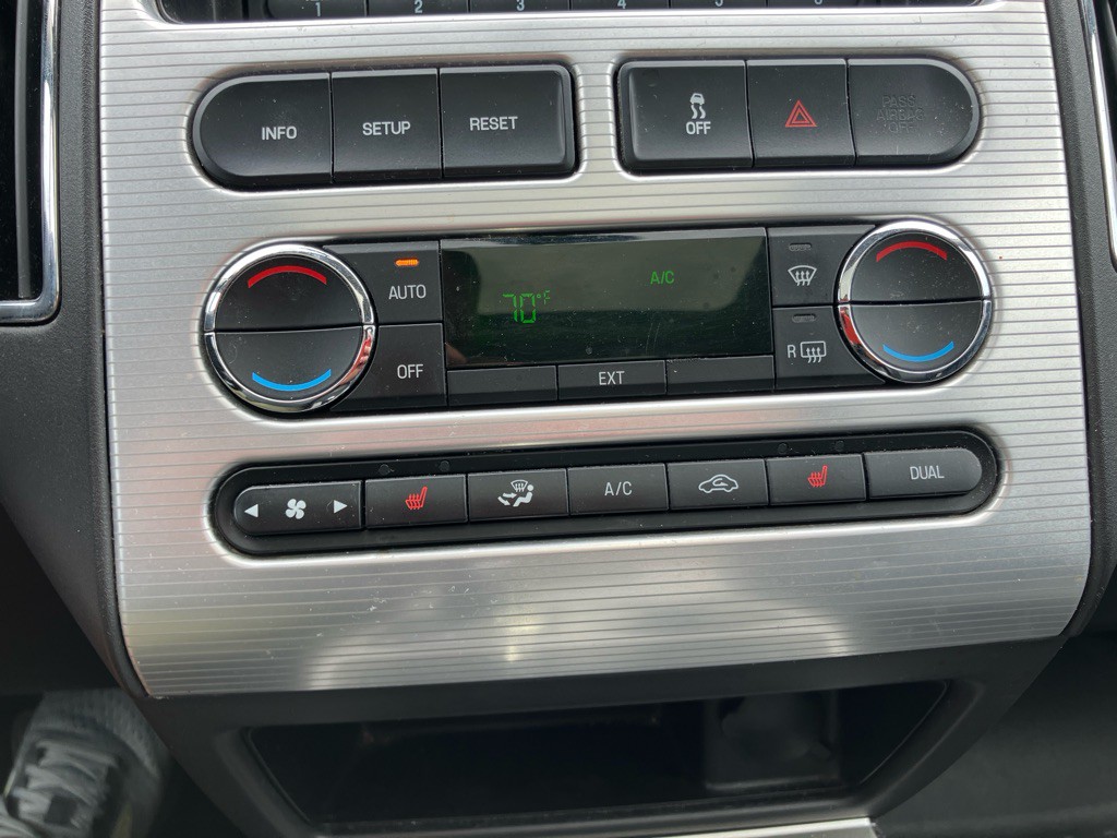 2010 Ford Edge Image 16