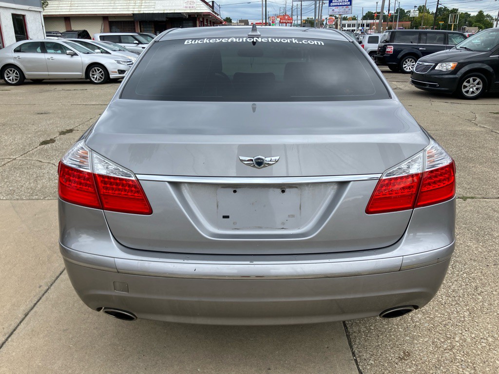 2009 Hyundai Genesis Image 7