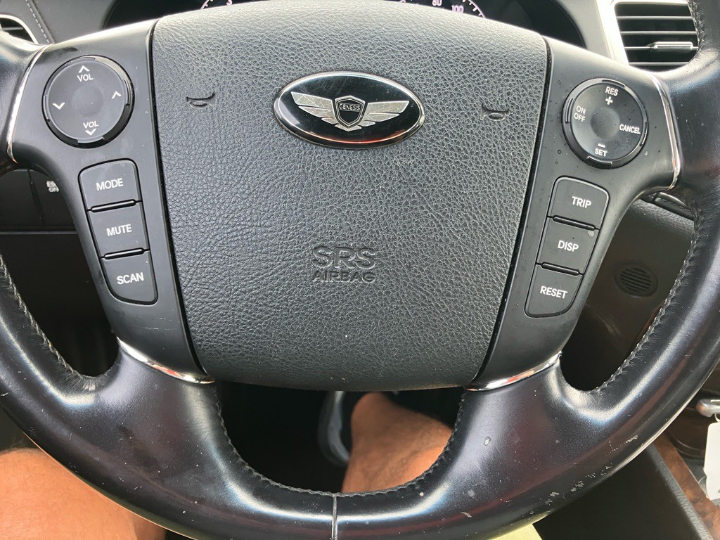 2009 Hyundai Genesis Image 14