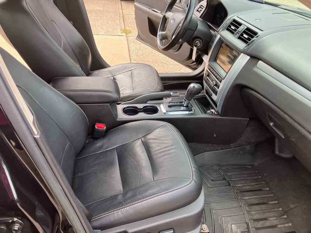2012 Ford Fusion Image 24