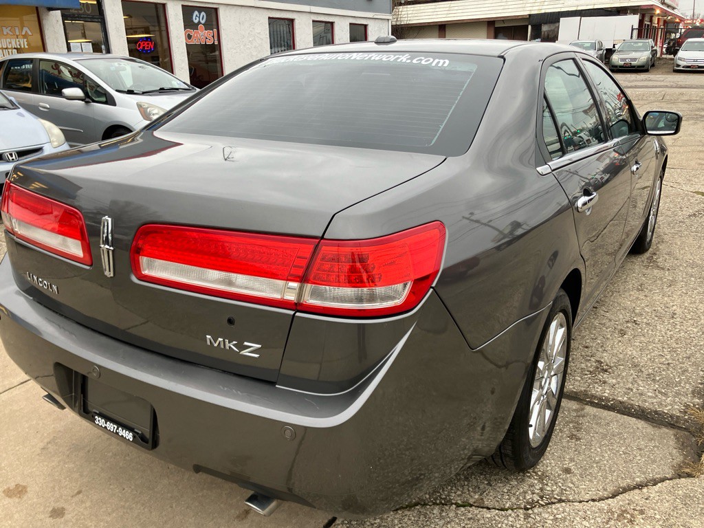 2011 Lincoln MKZ Image 8