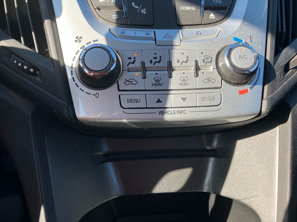 2015 Chevrolet Equinox Image 14