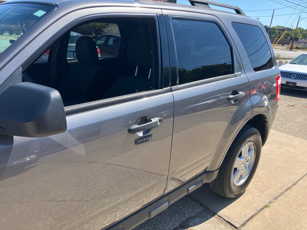 2010 Ford Escape Image 4