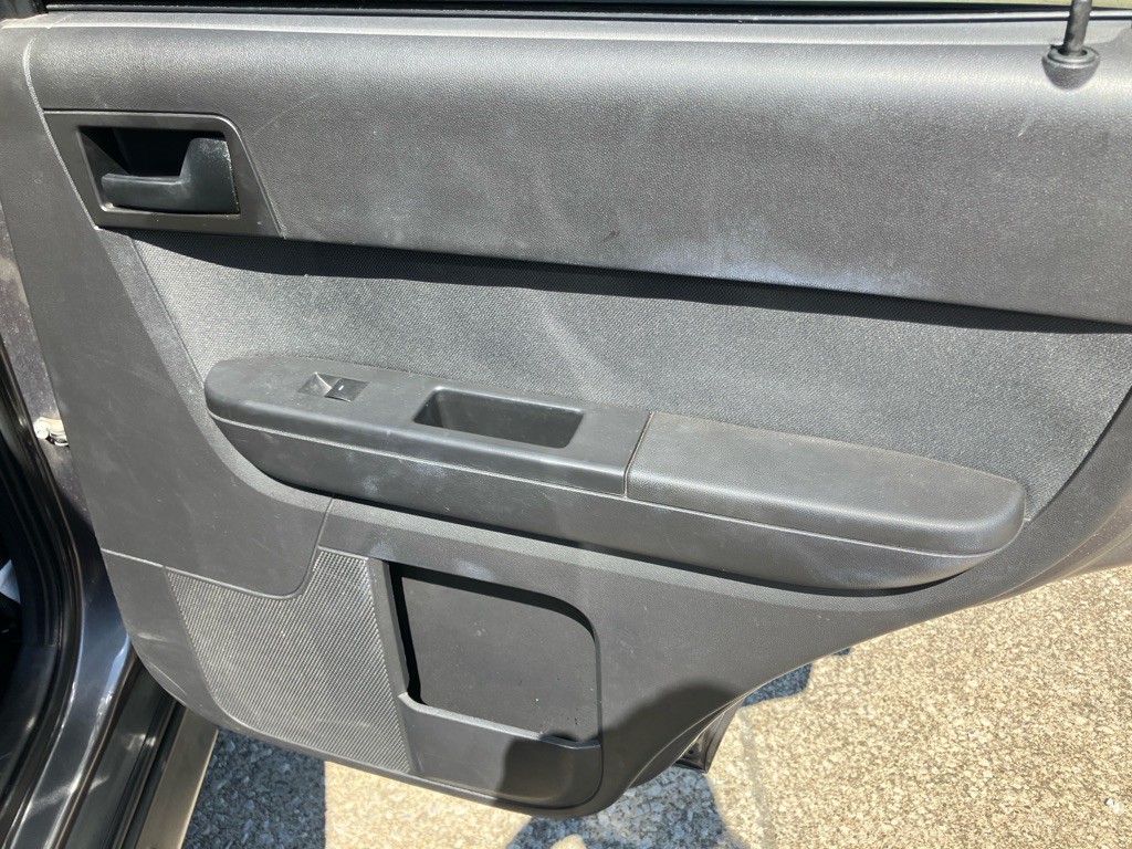 2010 Ford Escape Image 20