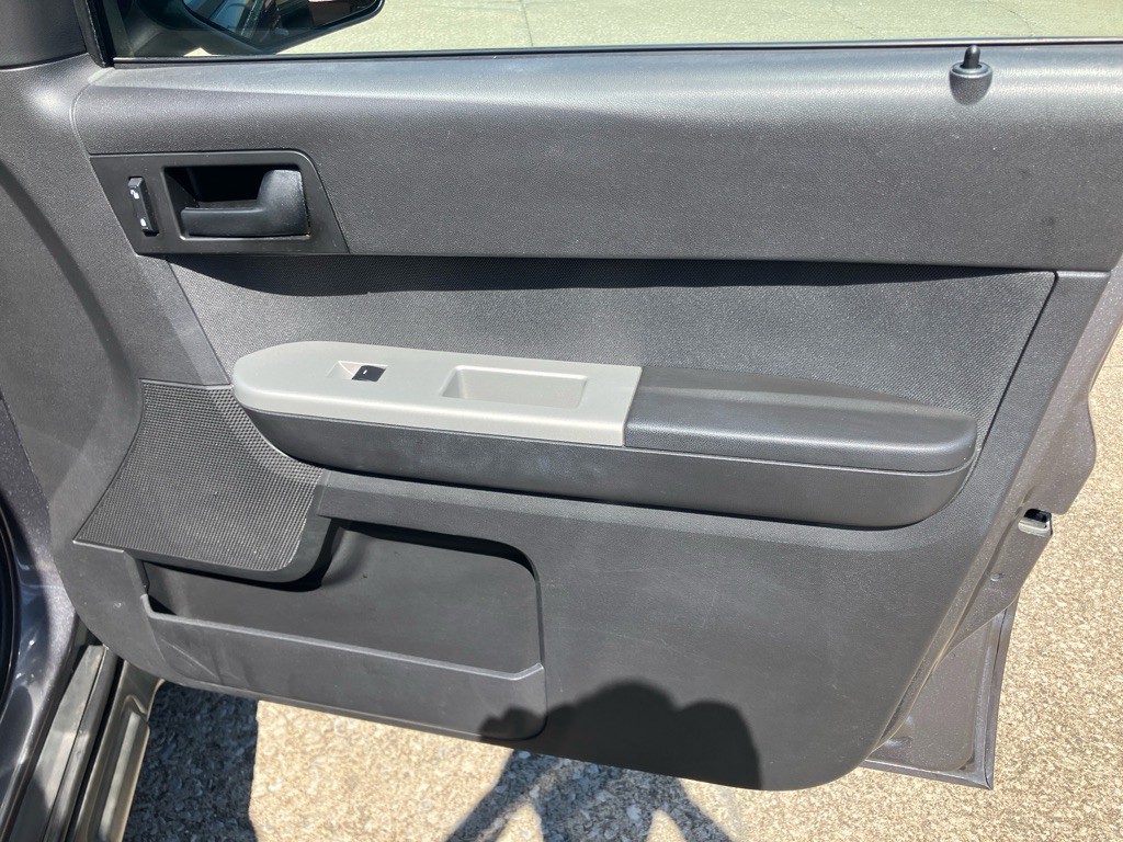 2010 Ford Escape Image 22