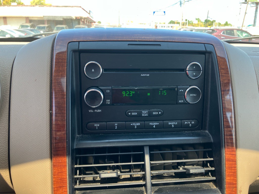 2010 Ford Explorer Image 15