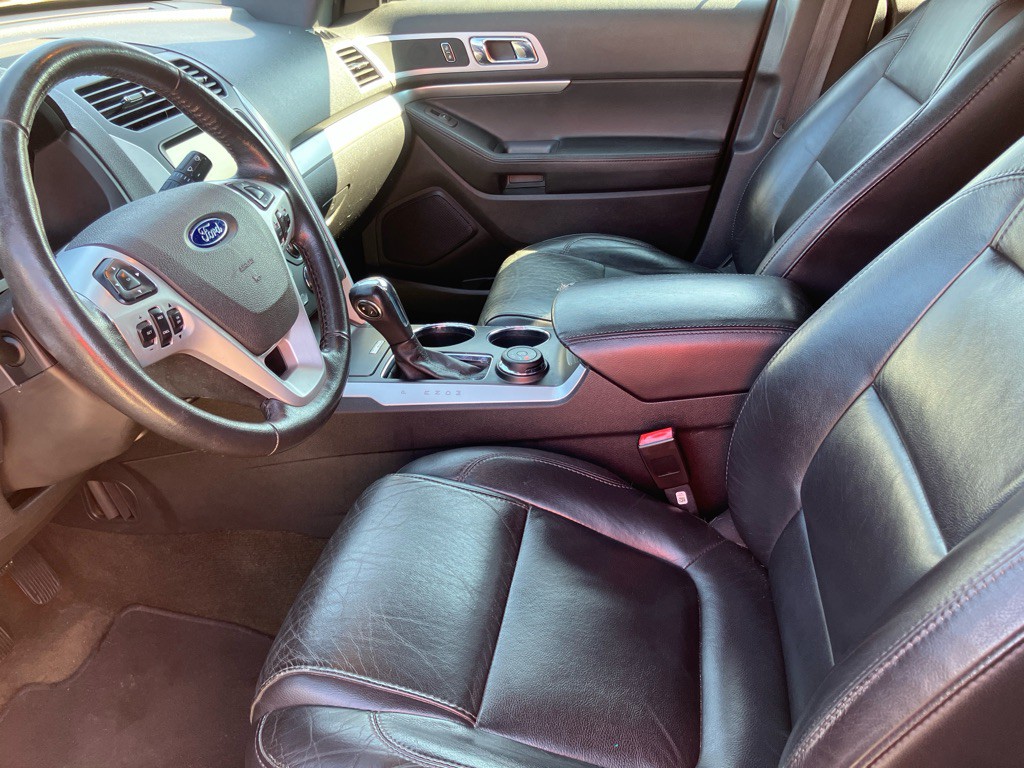 2013 Ford Explorer Image 17