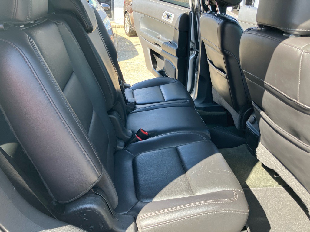2013 Ford Explorer Image 21