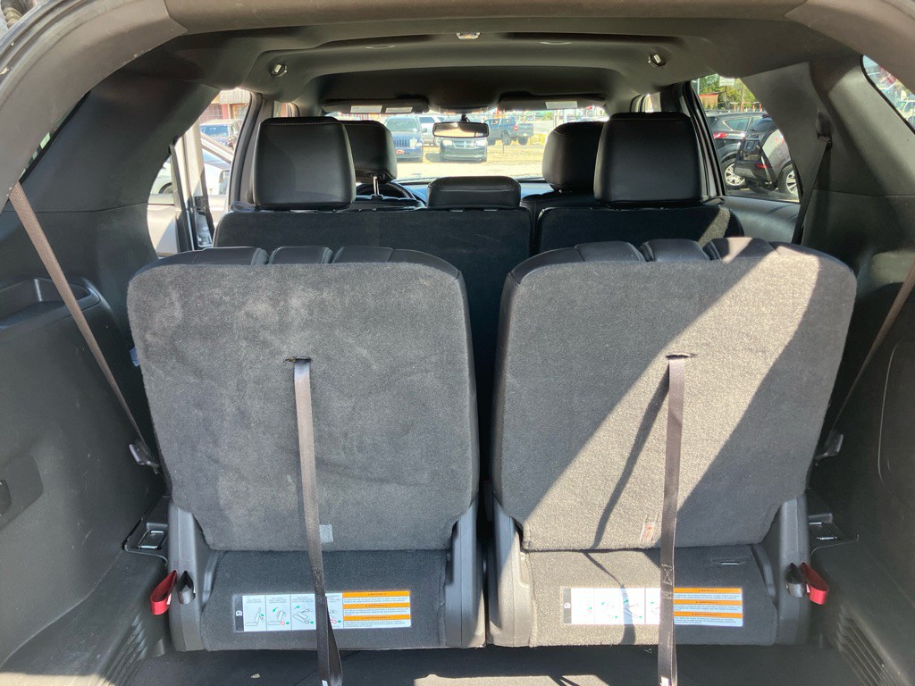 2013 Ford Explorer Image 24