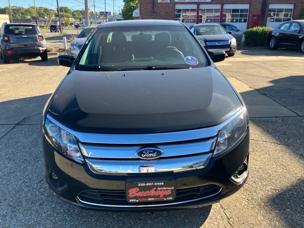 2010 Ford Fusion Image 2