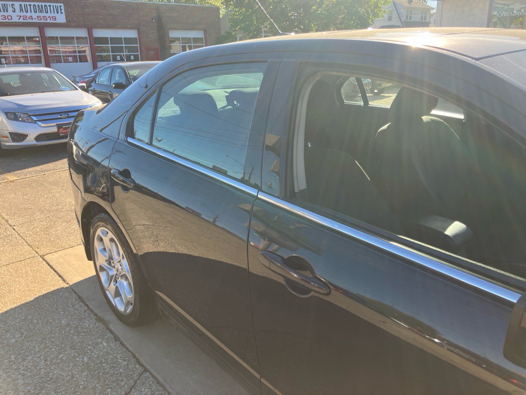 2010 Ford Fusion Image 10