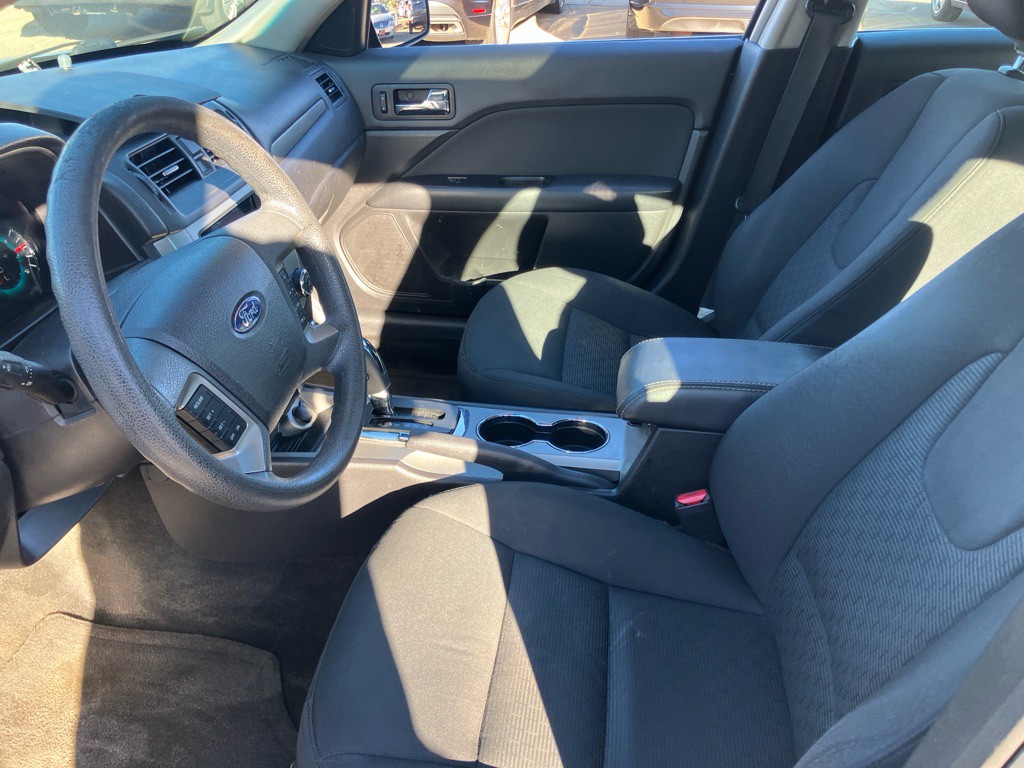2010 Ford Fusion Image 18