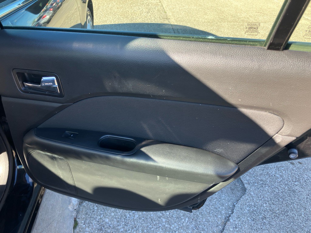 2010 Ford Fusion Image 22