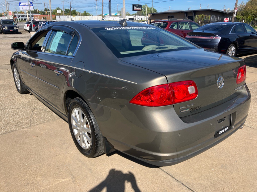 2011 Buick Lucerne Image 6