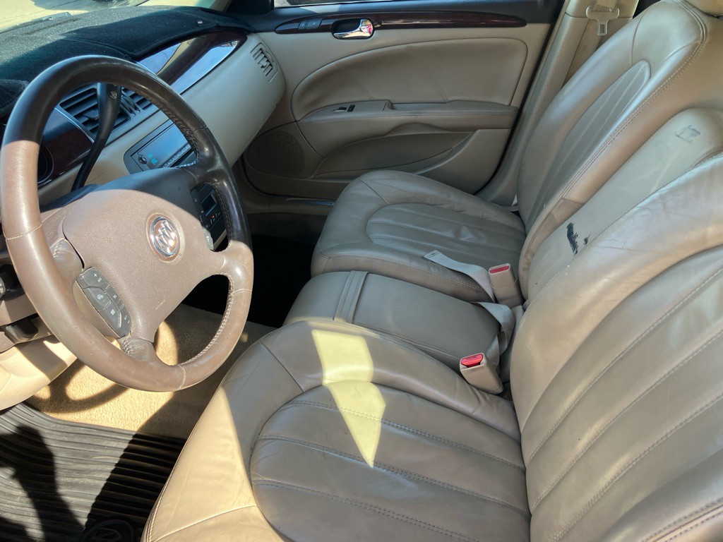 2011 Buick Lucerne Image 17