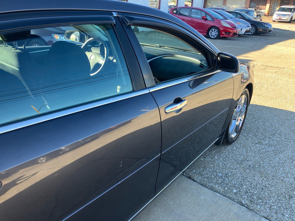 2012 Chevrolet Malibu Image 9