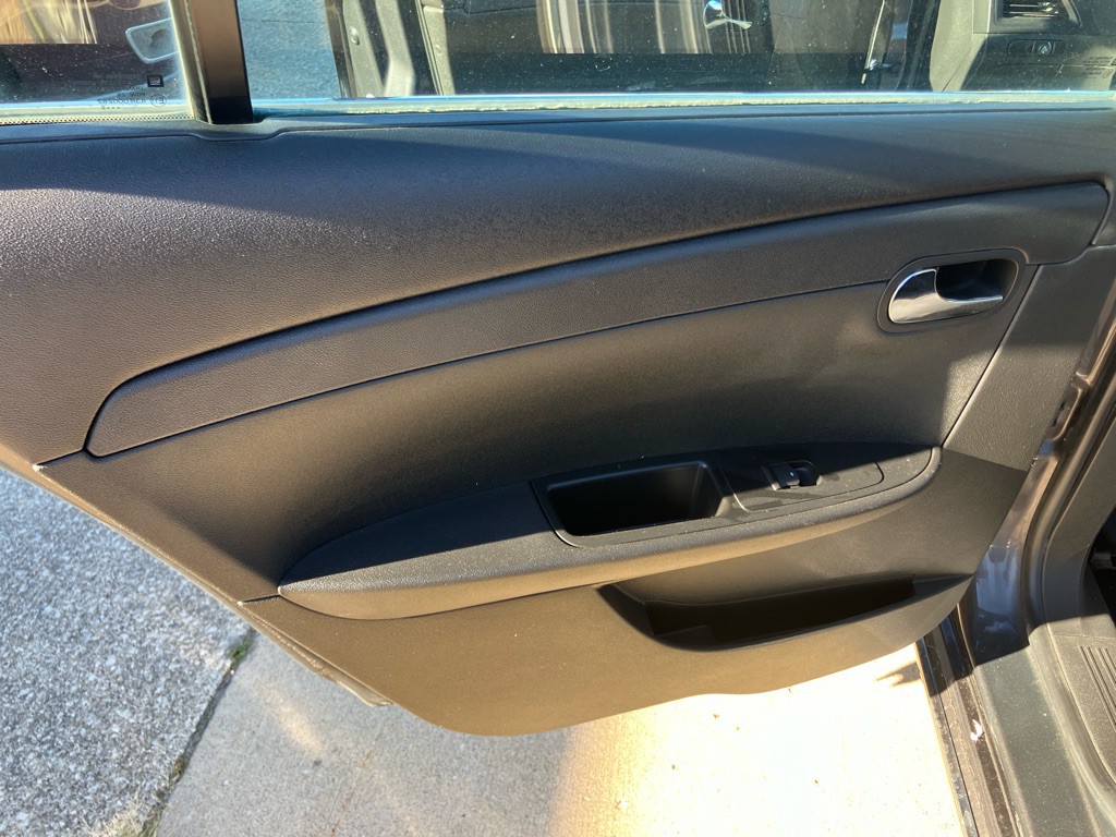2012 Chevrolet Malibu Image 18