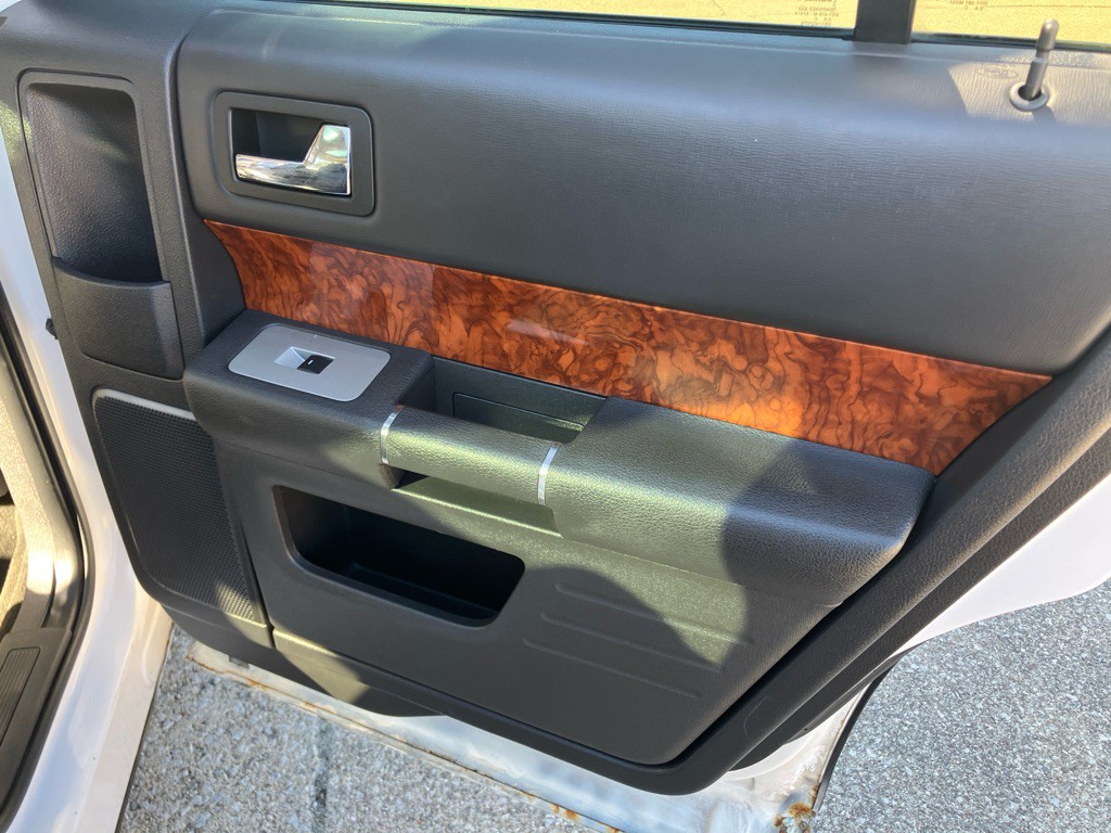 2011 Ford Flex Image 22