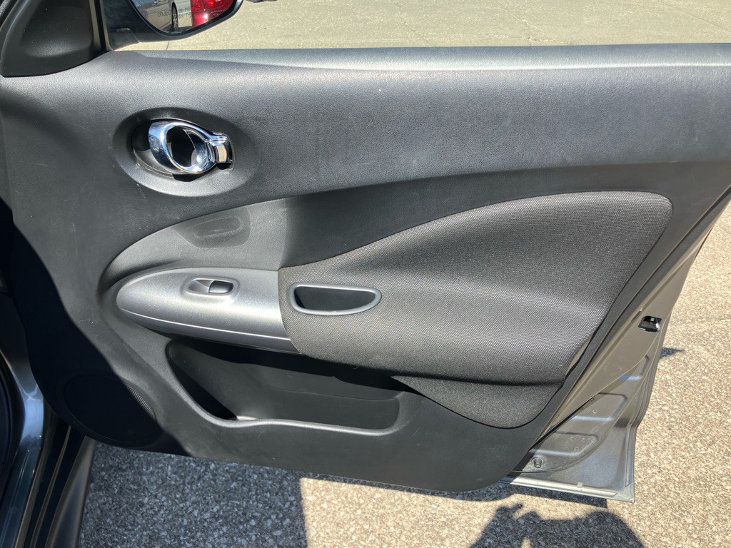 2011 Nissan Juke Image 23