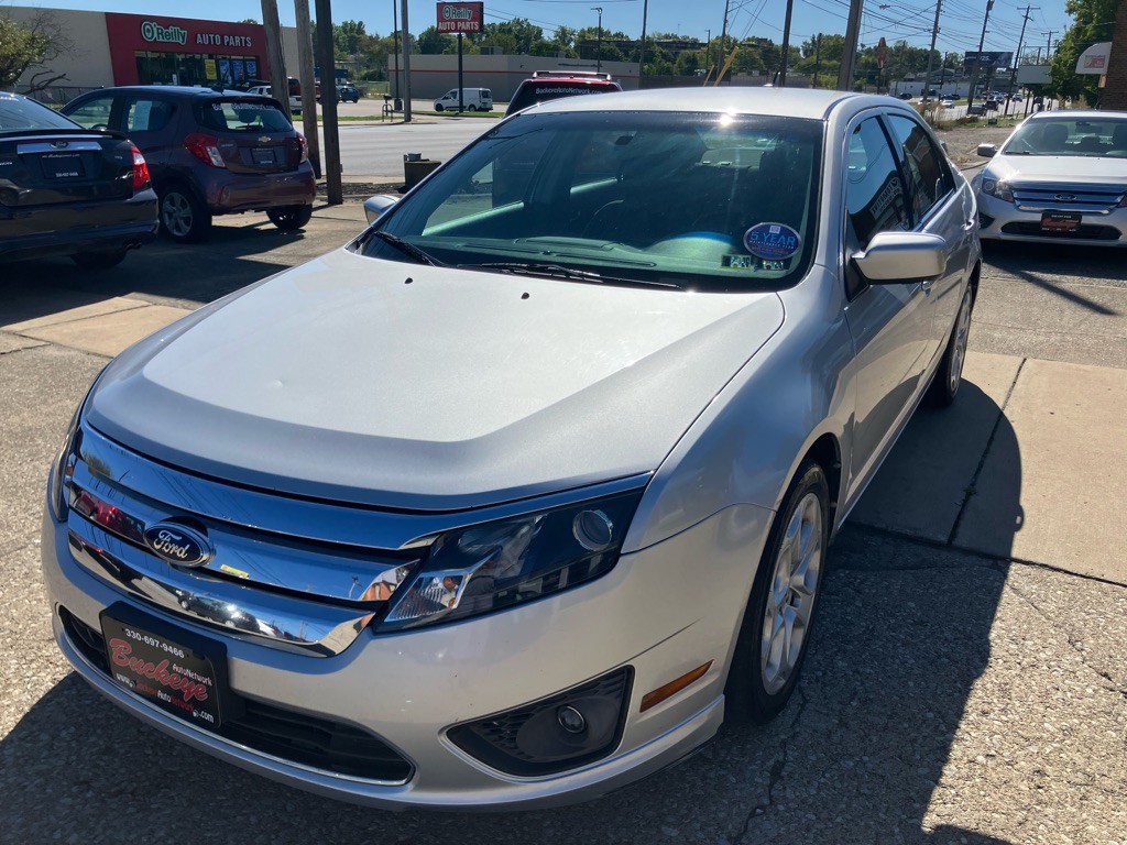 2011 Ford Fusion Image 3