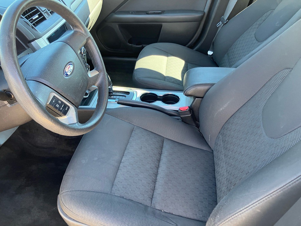 2011 Ford Fusion Image 17