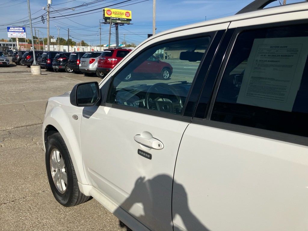 2009 Mercury Mariner Image 5