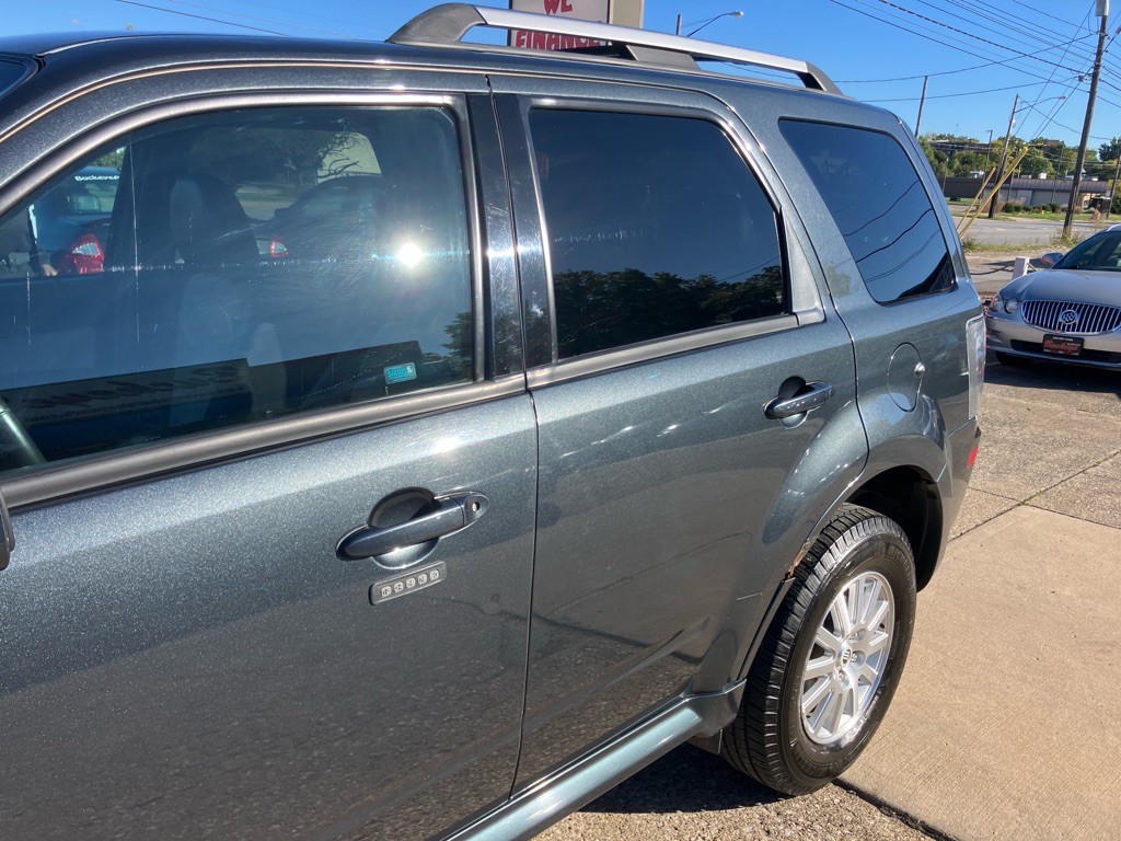 2009 Mercury Mariner Image 4