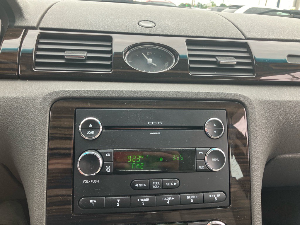 2009 Mercury Sable Image 14