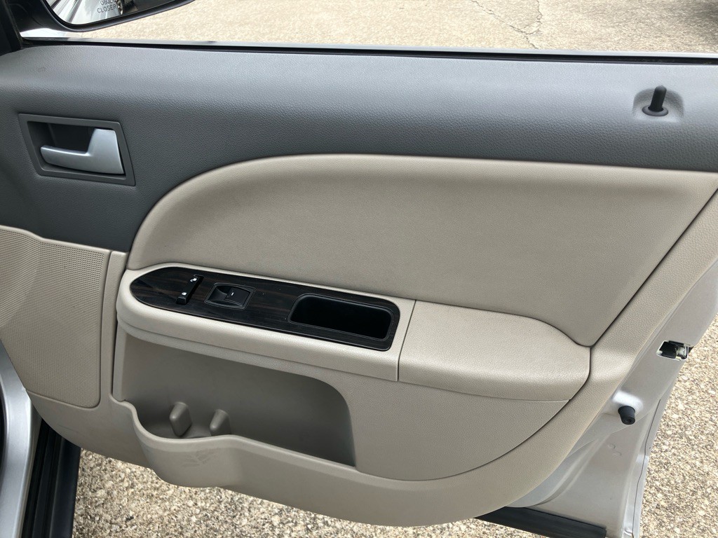 2009 Mercury Sable Image 22