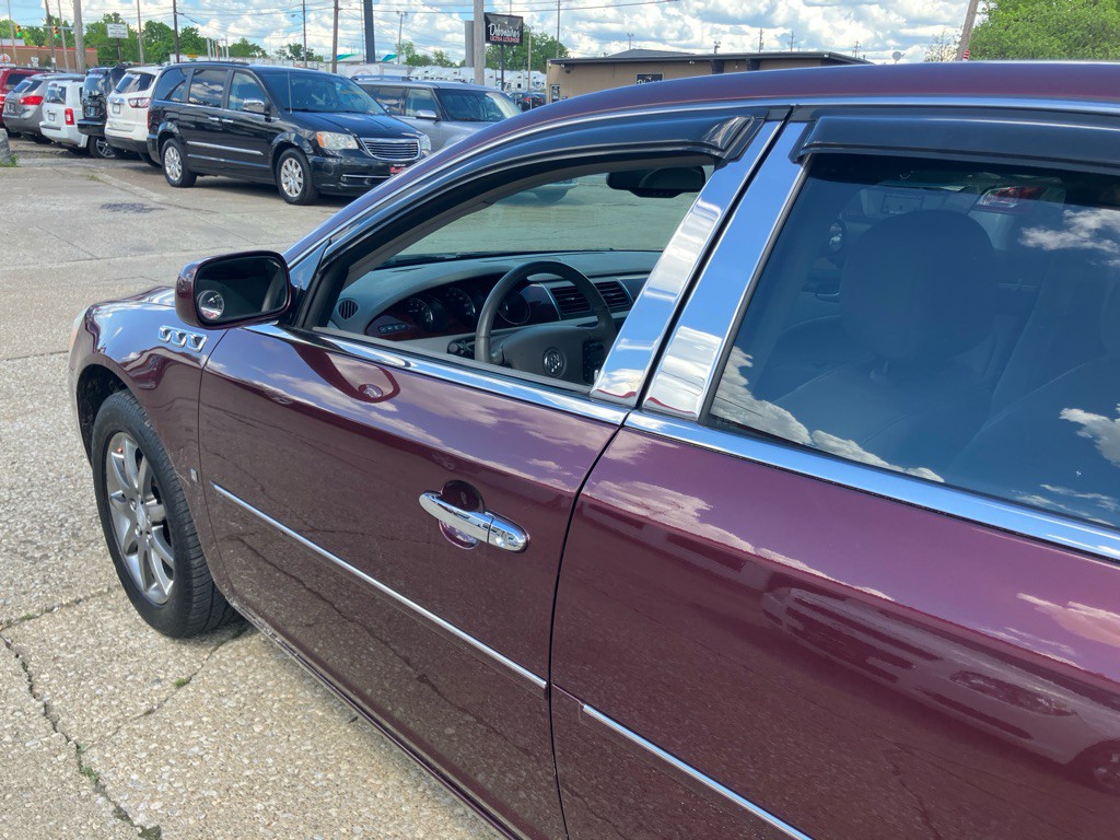 2007 Buick Lucerne Image 5