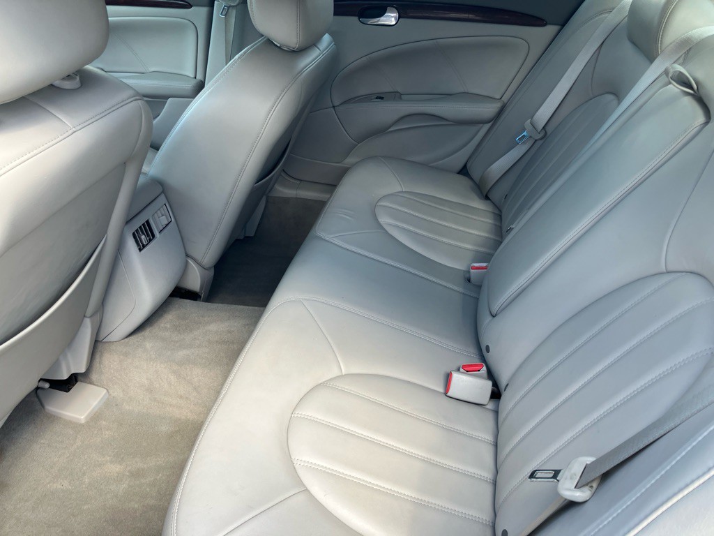 2007 Buick Lucerne Image 18