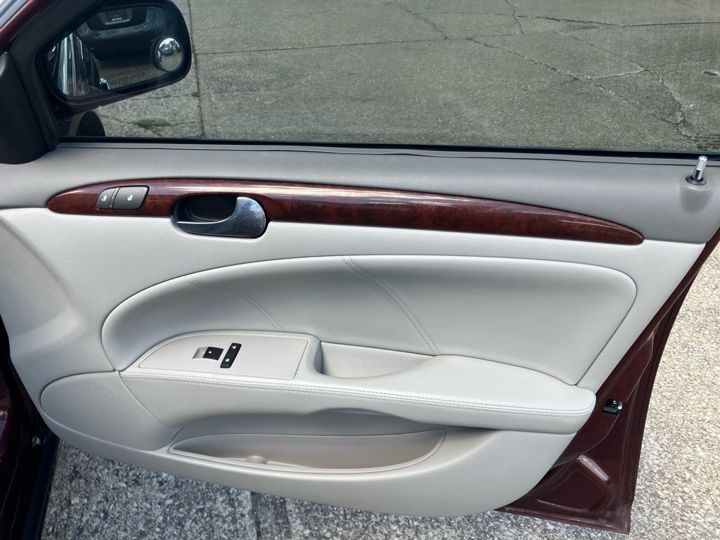 2007 Buick Lucerne Image 21