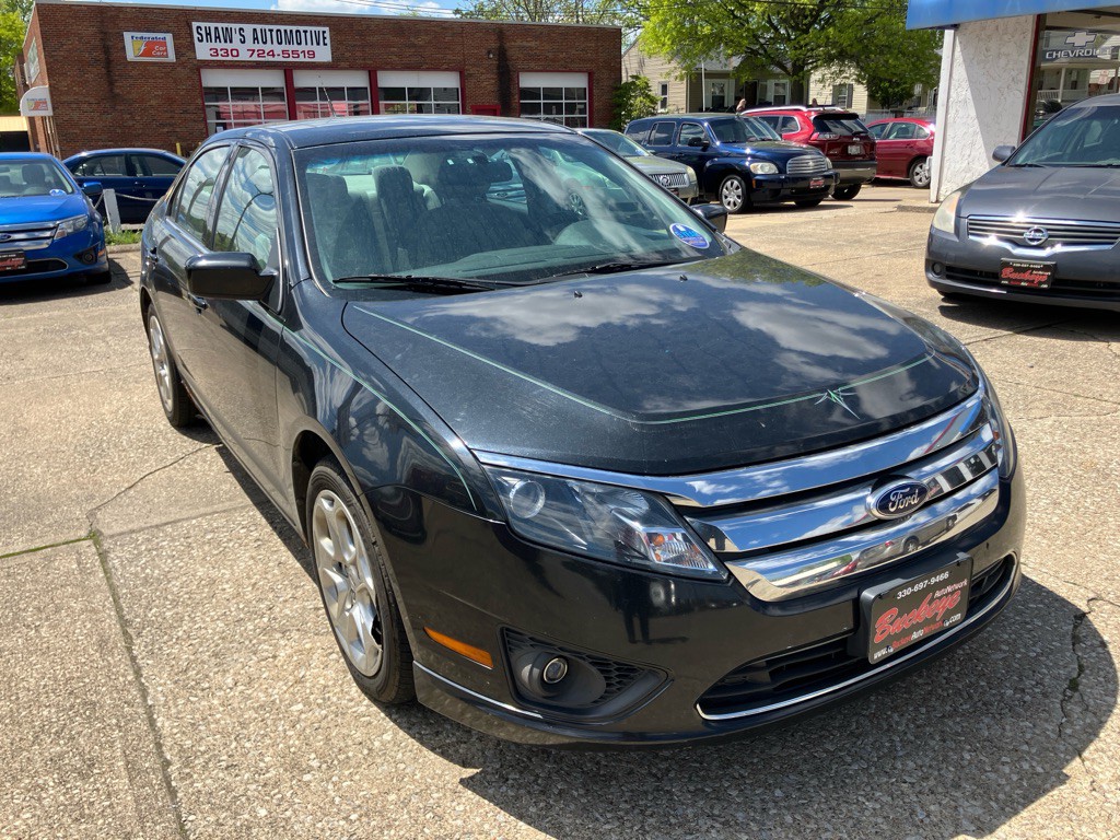 2010 Ford Fusion Image 1