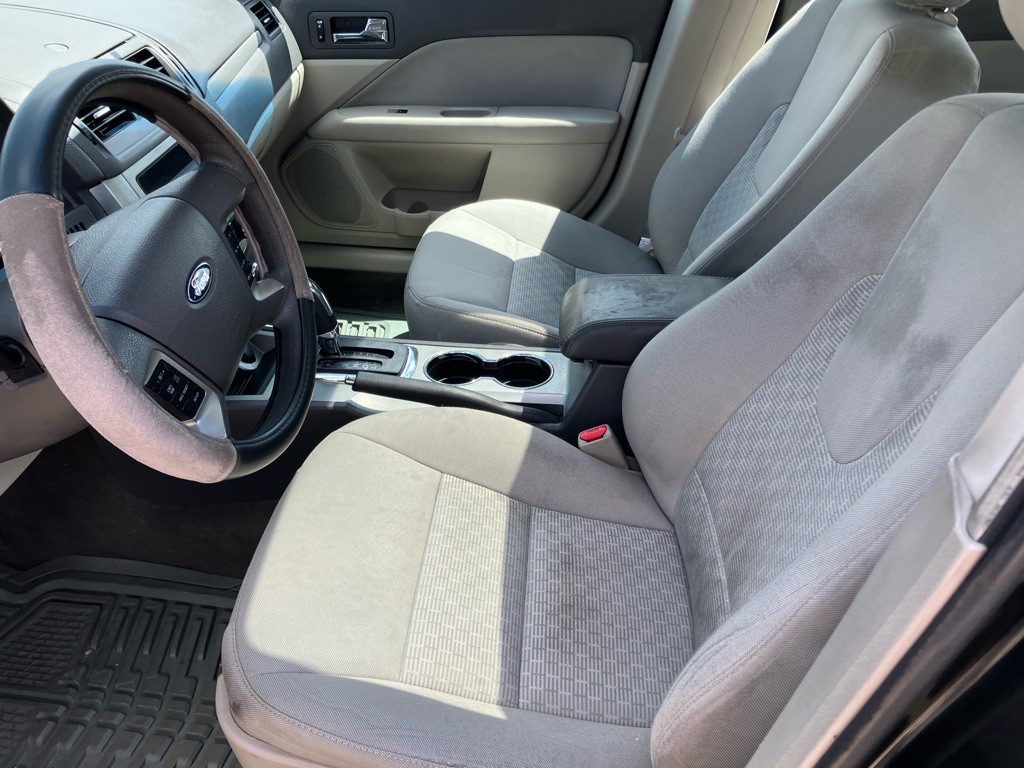2010 Ford Fusion Image 18