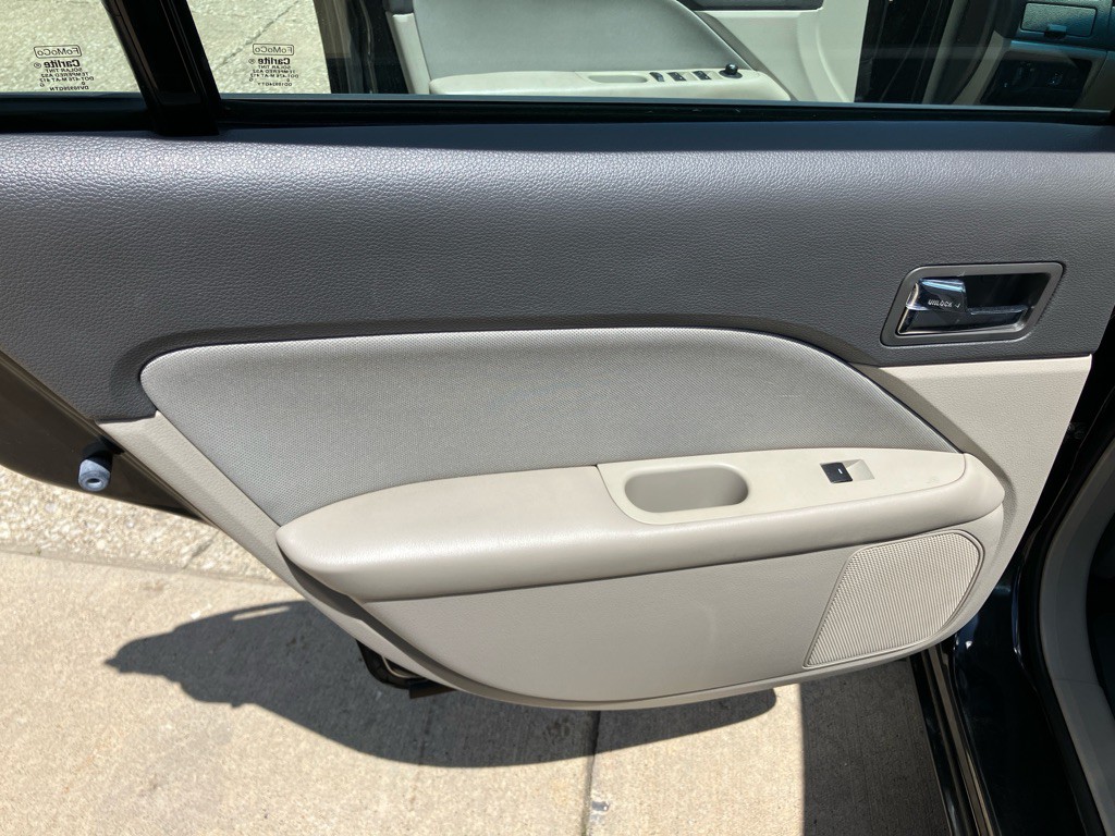 2010 Ford Fusion Image 19