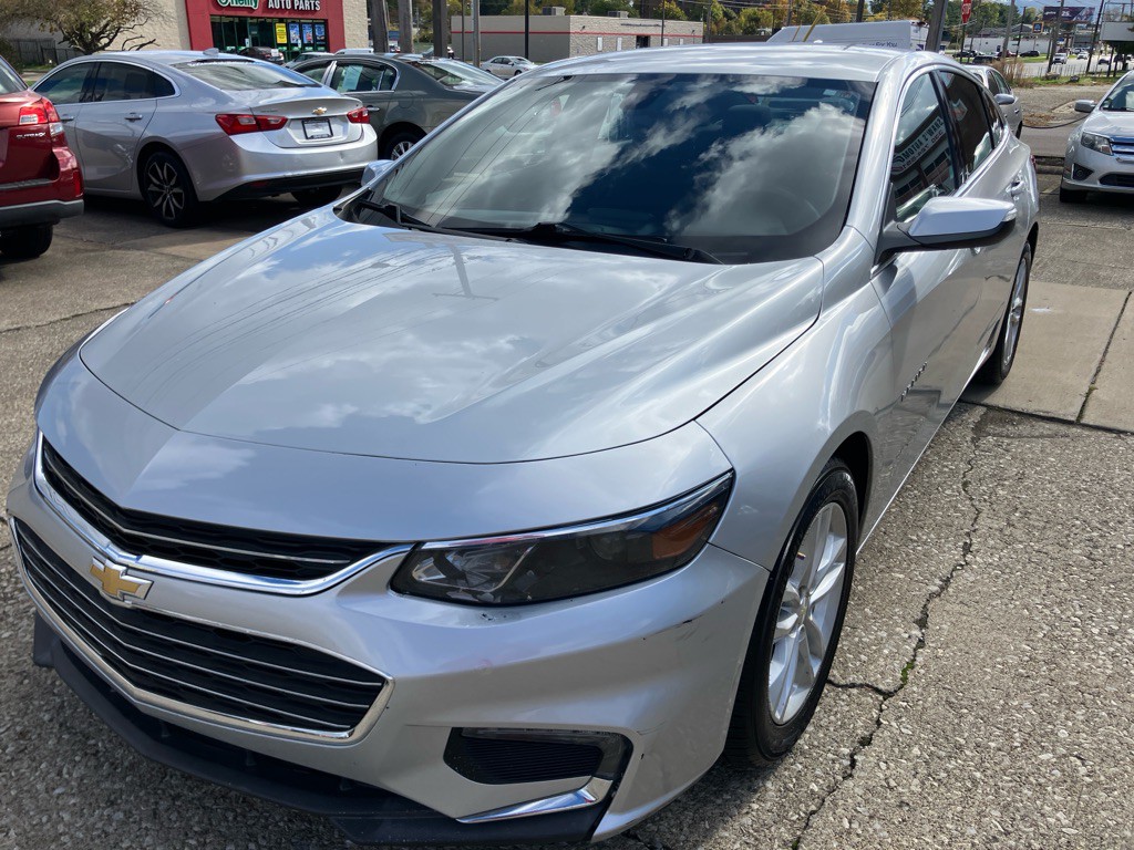 2016 Chevrolet Malibu Image 3