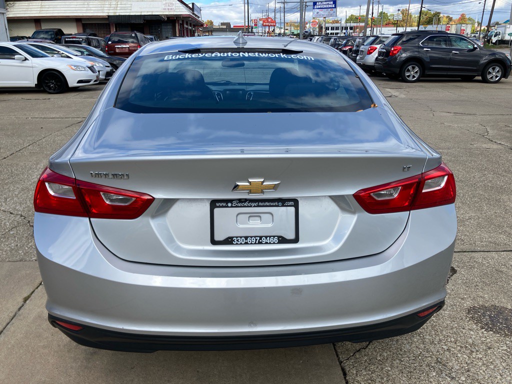 2016 Chevrolet Malibu Image 7