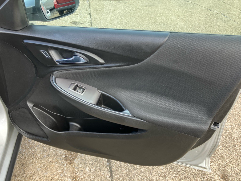 2016 Chevrolet Malibu Image 22