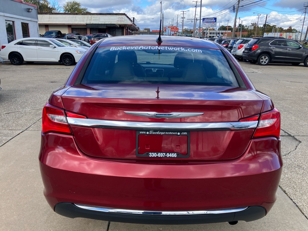 2012 Chrysler 200 Image 7