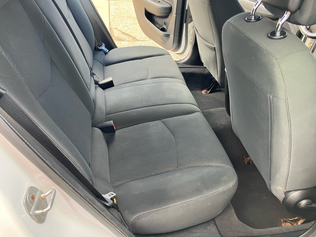 2012 Chrysler 200 Image 21