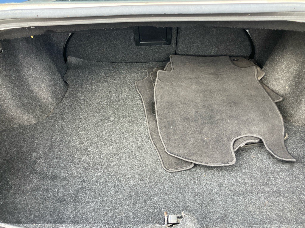 2012 Chrysler 200 Image 24