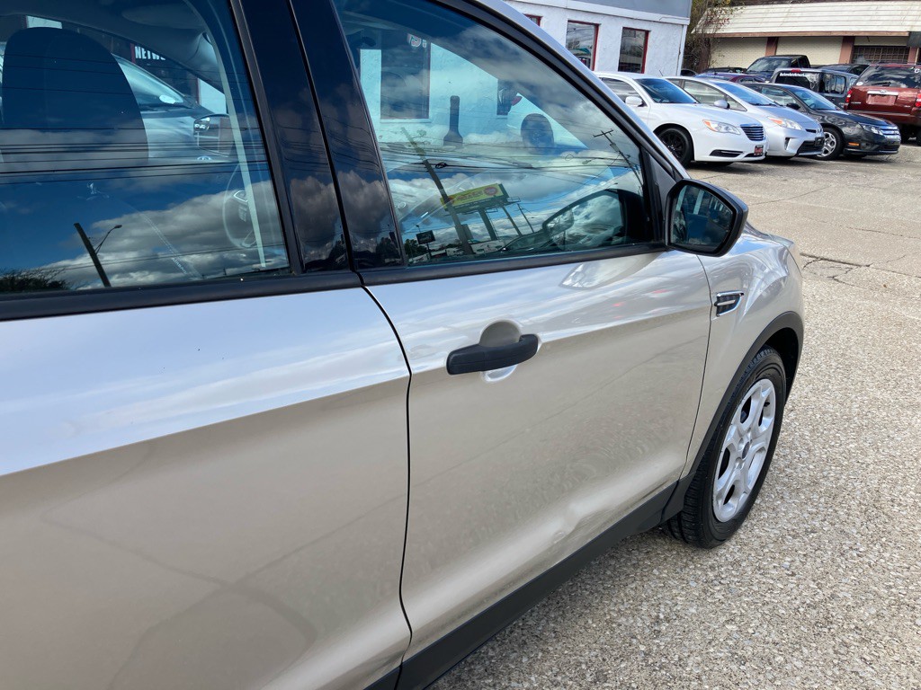 2017 Ford Escape Image 9