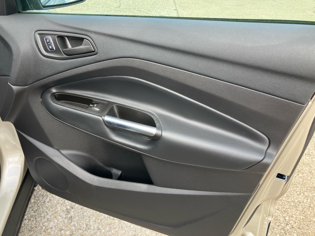 2017 Ford Escape Image 22