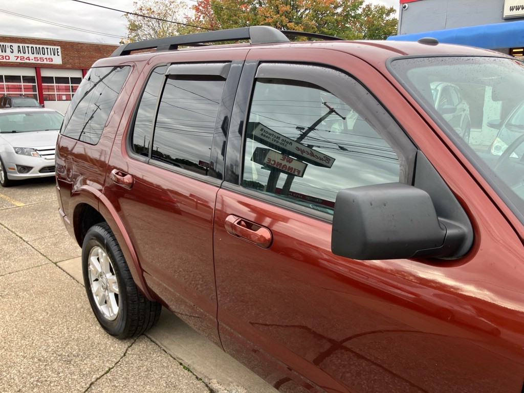 2010 Ford Explorer Image 10